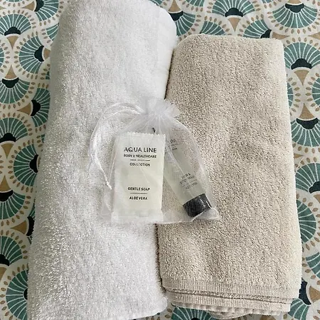 Le Petit Logis - Vue * גראנוויל